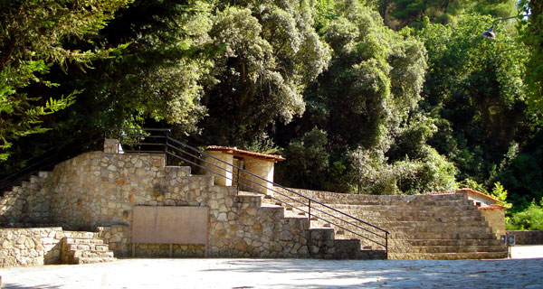kryopigi-amphitheater-wide